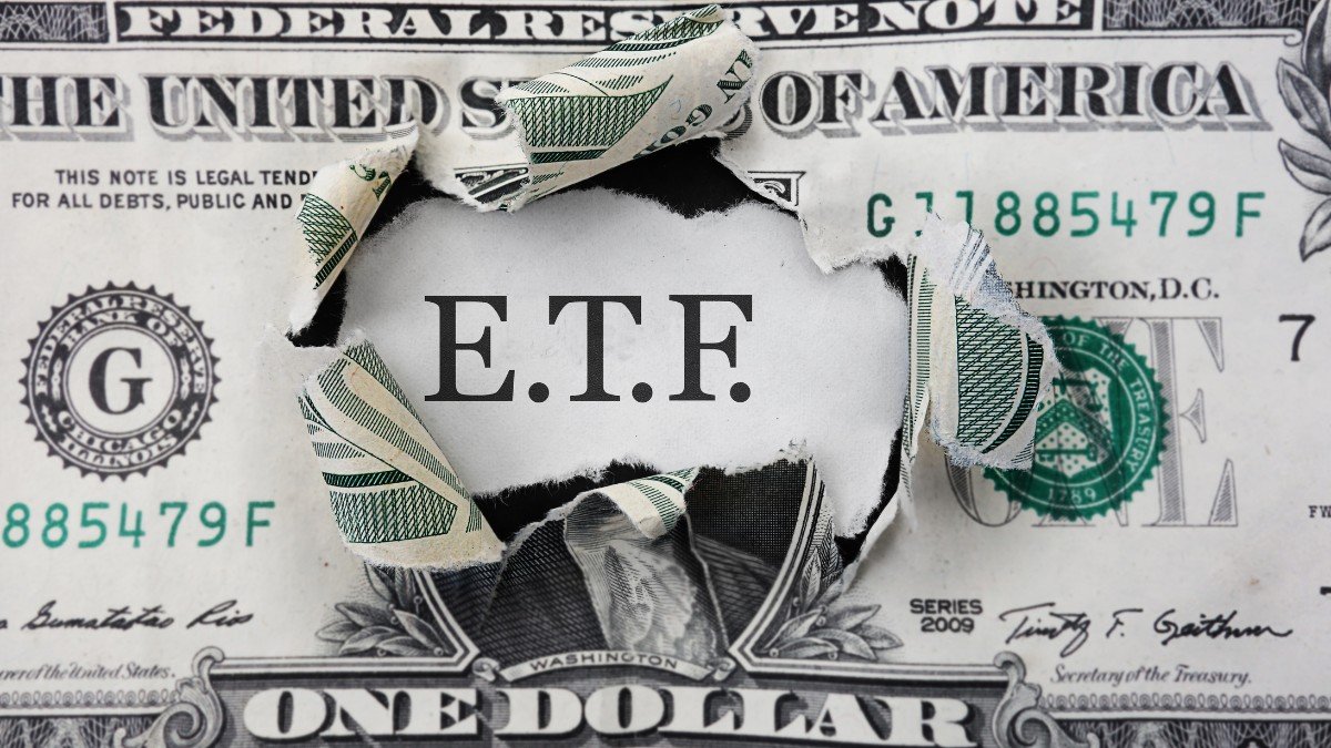 Why The Rise Of Dividend ETFs Is Changing The Investment Game
